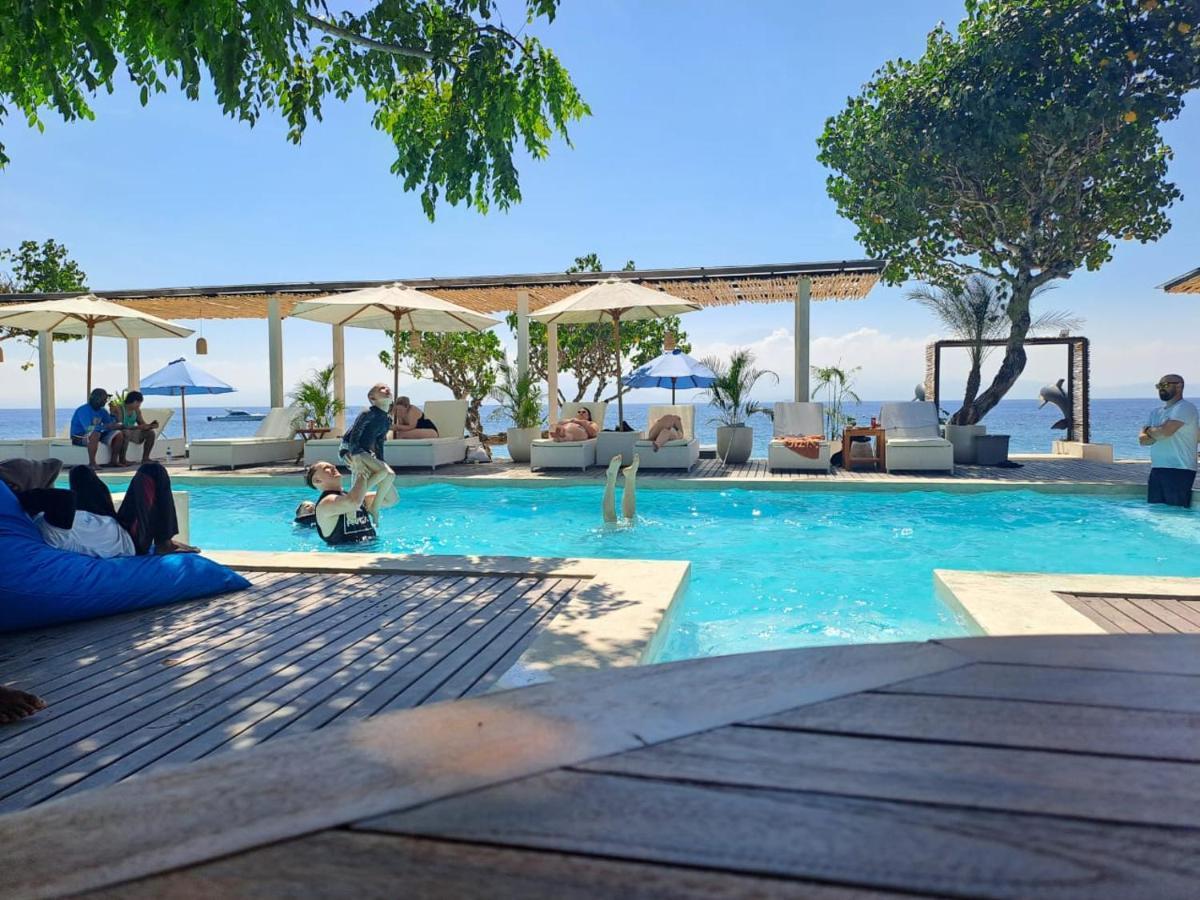 Amp Beach House Toyapakeh Extérieur photo