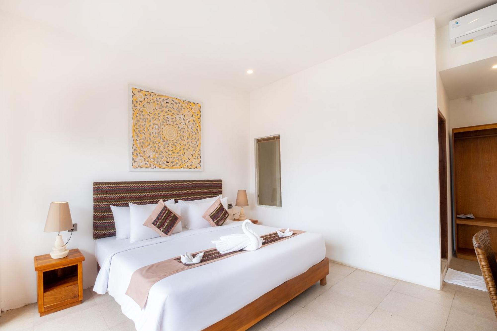 Amp Beach House Toyapakeh Extérieur photo