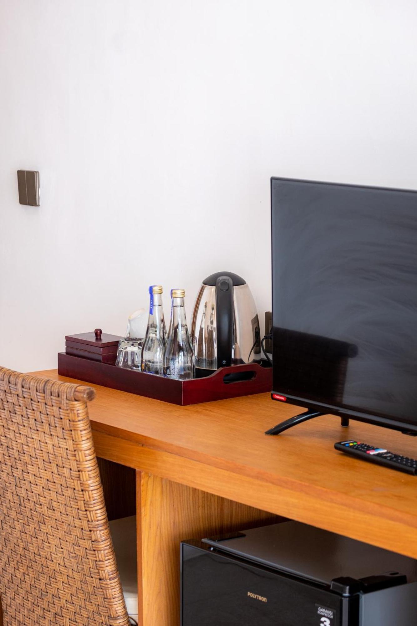 Amp Beach House Toyapakeh Chambre photo